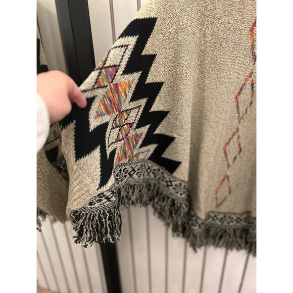 Adora Plus Size Sweater Poncho Boho Style XL, 2XL and 3XL - Picture 4 of 5